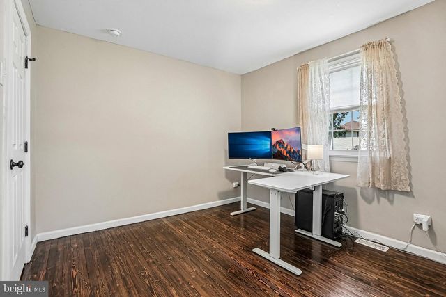 421 PROSSER AVE, Williamstown, NJ 08094