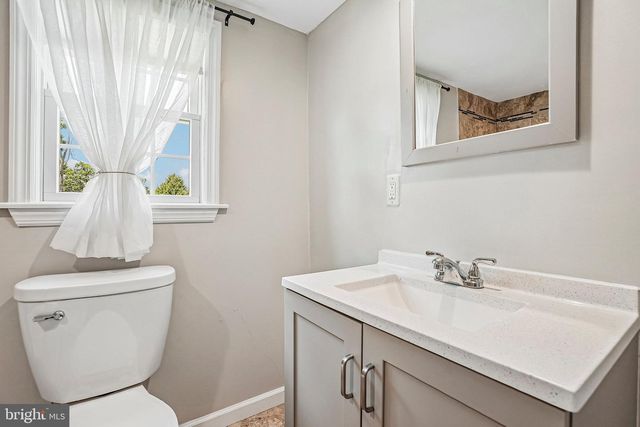 421 PROSSER AVE, Williamstown, NJ 08094