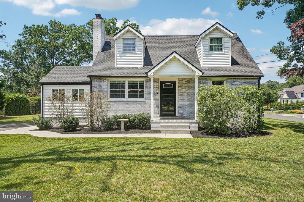 421 PROSSER AVE, Williamstown, NJ 08094