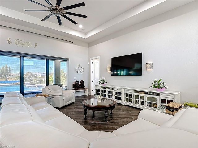 3900 Gulfstream PKWY, Cape Coral, FL 33993