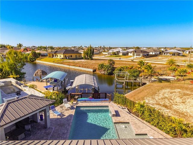 3900 Gulfstream PKWY, Cape Coral, FL 33993