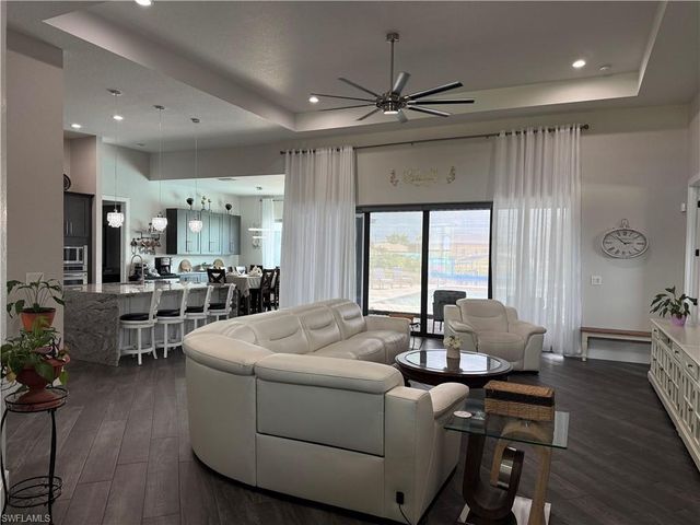 3900 Gulfstream PKWY, Cape Coral, FL 33993