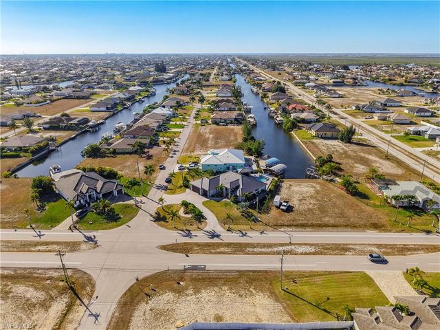 3900 Gulfstream PKWY, Cape Coral, FL 33993