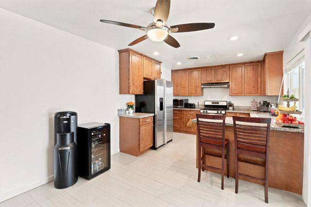 1191 Syracuse Way, Sacramento, CA 95833