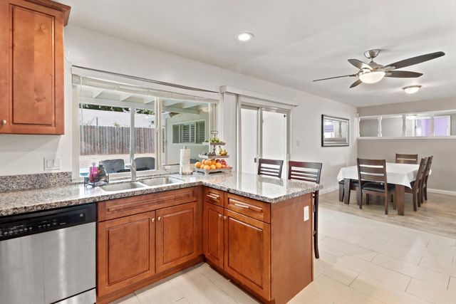 1191 Syracuse Way, Sacramento, CA 95833