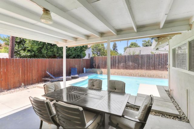 1191 Syracuse Way, Sacramento, CA 95833