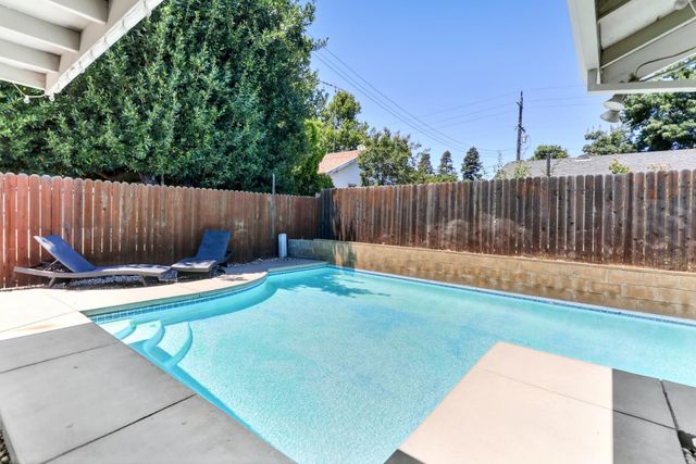 1191 Syracuse Way, Sacramento, CA 95833