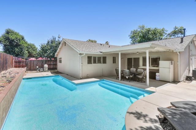 1191 Syracuse Way, Sacramento, CA 95833
