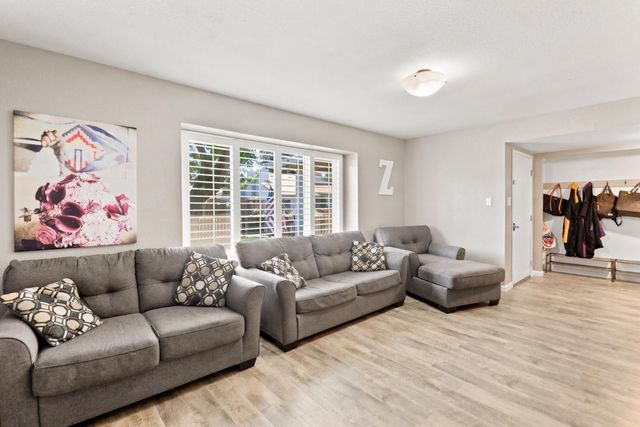 1191 Syracuse Way, Sacramento, CA 95833