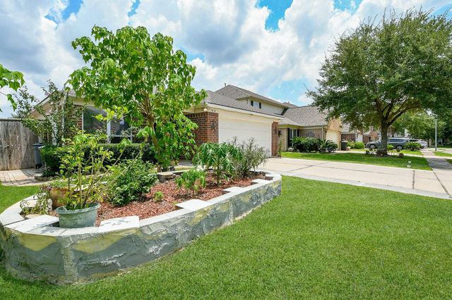 5818 Turmeric Drive, Baytown, TX 77521