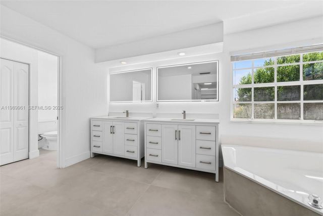 9535 Fox Trot Ln, Boca Raton, FL 33496