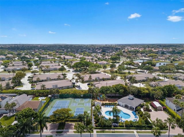9535 Fox Trot Ln, Boca Raton, FL 33496