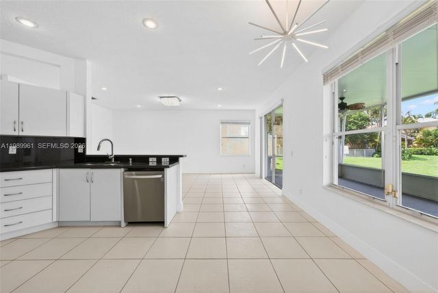 9535 Fox Trot Ln, Boca Raton, FL 33496