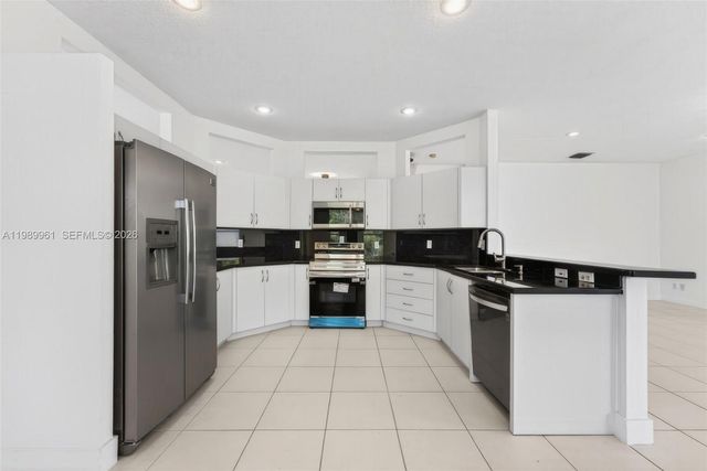 9535 Fox Trot Ln, Boca Raton, FL 33496