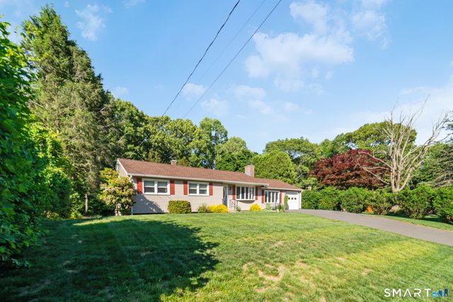 12 Meadow Lane, Prospect, CT 06712