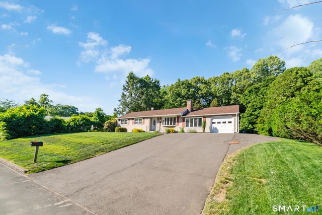 12 Meadow Lane, Prospect, CT 06712
