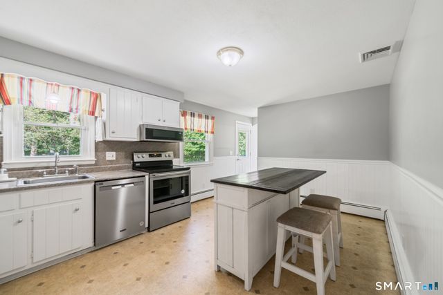 12 Meadow Lane, Prospect, CT 06712