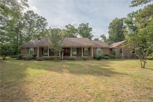 1315 Yaupon Drive, Eastover, NC 28312