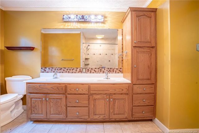 1315 Yaupon Drive, Eastover, NC 28312