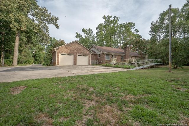 1315 Yaupon Drive, Eastover, NC 28312