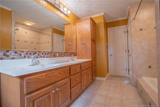 1315 Yaupon Drive, Eastover, NC 28312