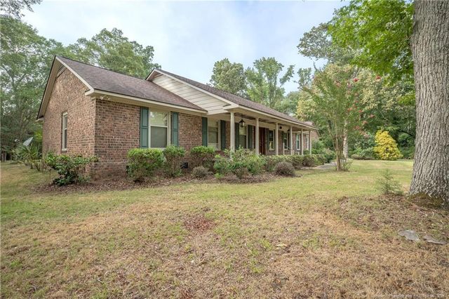 1315 Yaupon Drive, Eastover, NC 28312