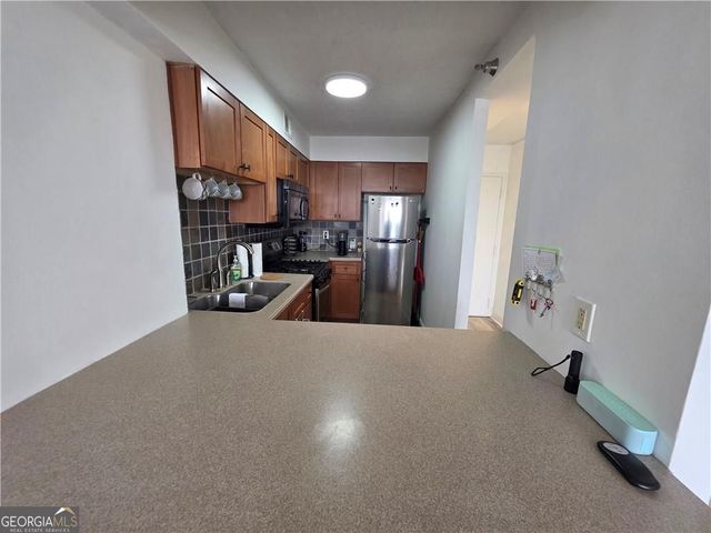 2479 Peachtree Road NE 809, Atlanta, GA 30305