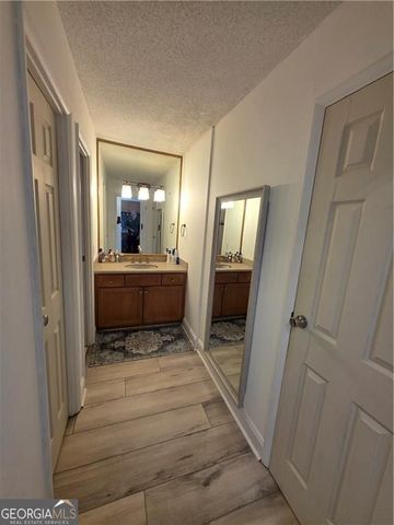 2479 Peachtree Road NE 809, Atlanta, GA 30305