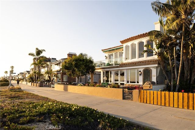 1201 E Balboa, Newport Beach, CA 92661
