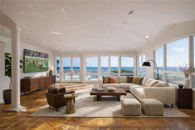 1201 E Balboa, Newport Beach, CA 92661