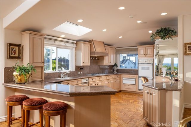 1201 E Balboa, Newport Beach, CA 92661