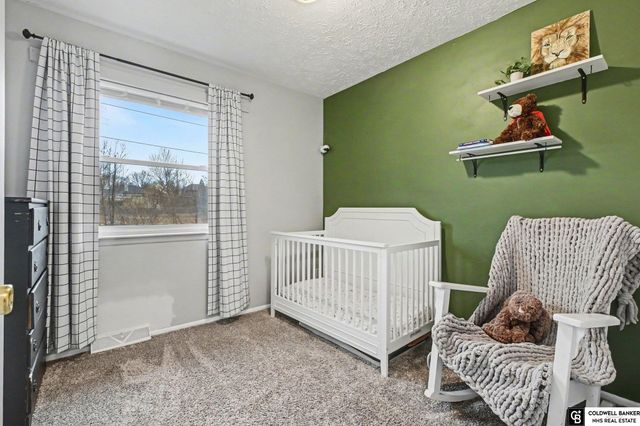 2104 N 143 Avenue, Omaha, NE 68164