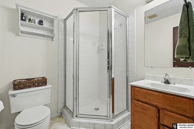 2104 N 143 Avenue, Omaha, NE 68164