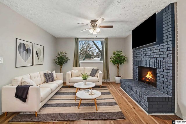 2104 N 143 Avenue, Omaha, NE 68164