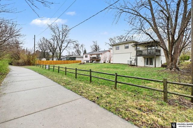 2104 N 143 Avenue, Omaha, NE 68164