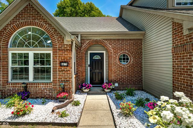 6471 Hunters Green Place, Indianapolis, IN 46278