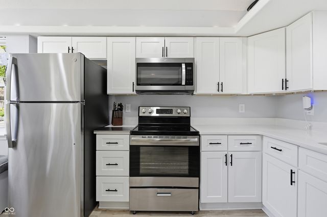 6471 Hunters Green Place, Indianapolis, IN 46278
