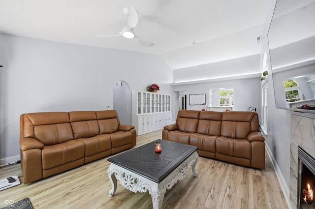 6471 Hunters Green Place, Indianapolis, IN 46278