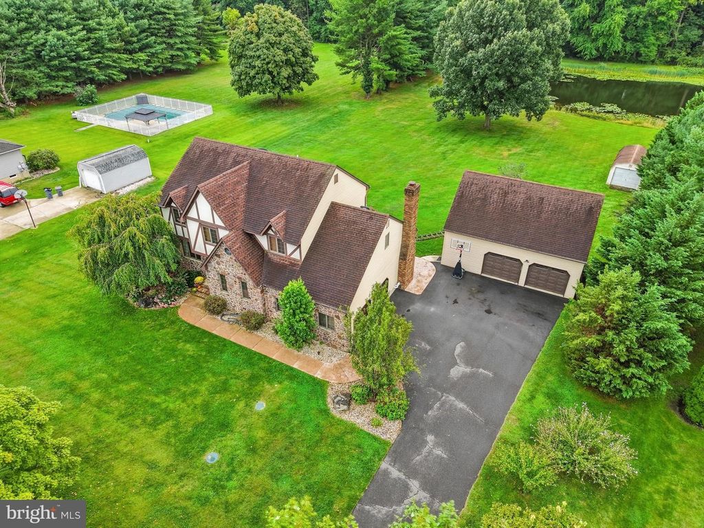 28 S HOCKEY DR, Columbus, NJ 08022 — photo 3