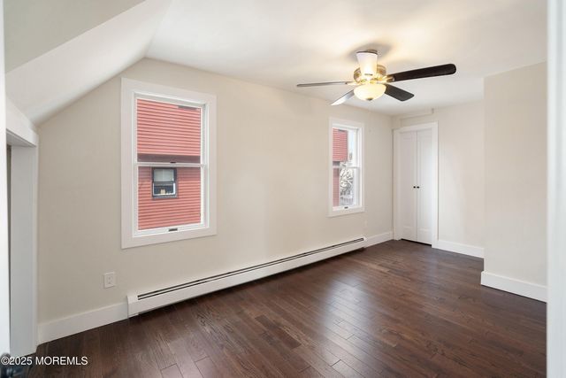 11 Cheerful Place, Highlands, NJ 07732