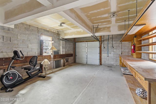 11 Cheerful Place, Highlands, NJ 07732