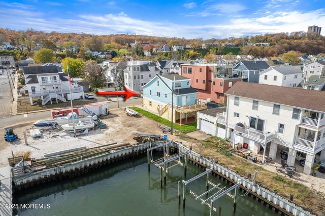 11 Cheerful Place, Highlands, NJ 07732