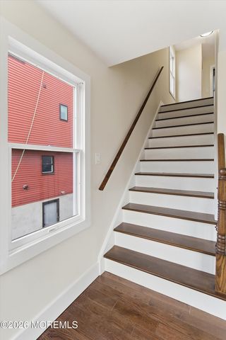 11 Cheerful Place, Highlands, NJ 07732