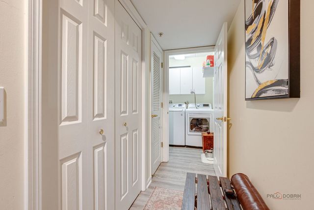 7450 Lincoln Avenue 501, Skokie, IL 60076