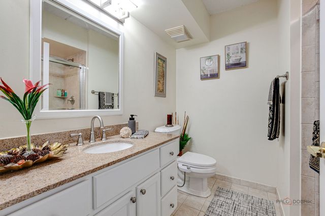 7450 Lincoln Avenue 501, Skokie, IL 60076