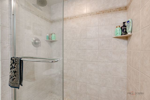 7450 Lincoln Avenue 501, Skokie, IL 60076