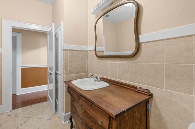 907 N CLARK STREET, Plant City, FL 33563