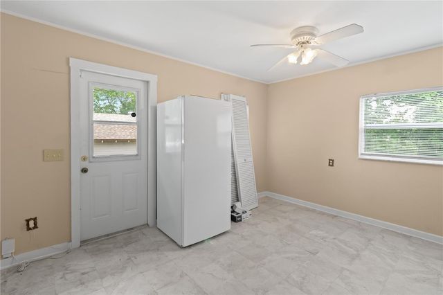 907 N CLARK STREET, Plant City, FL 33563