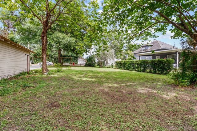 907 N CLARK STREET, Plant City, FL 33563