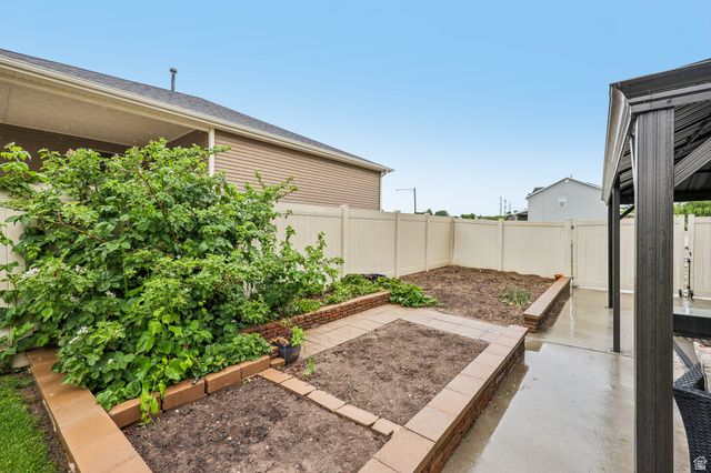 5129 S 3450 W, Roy, UT 84067